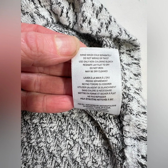 AKEMI & KIN for ANTHROPOLOGIE Gray print‎ high-low cowl neck sweater size XS. - Picture 13 of 15